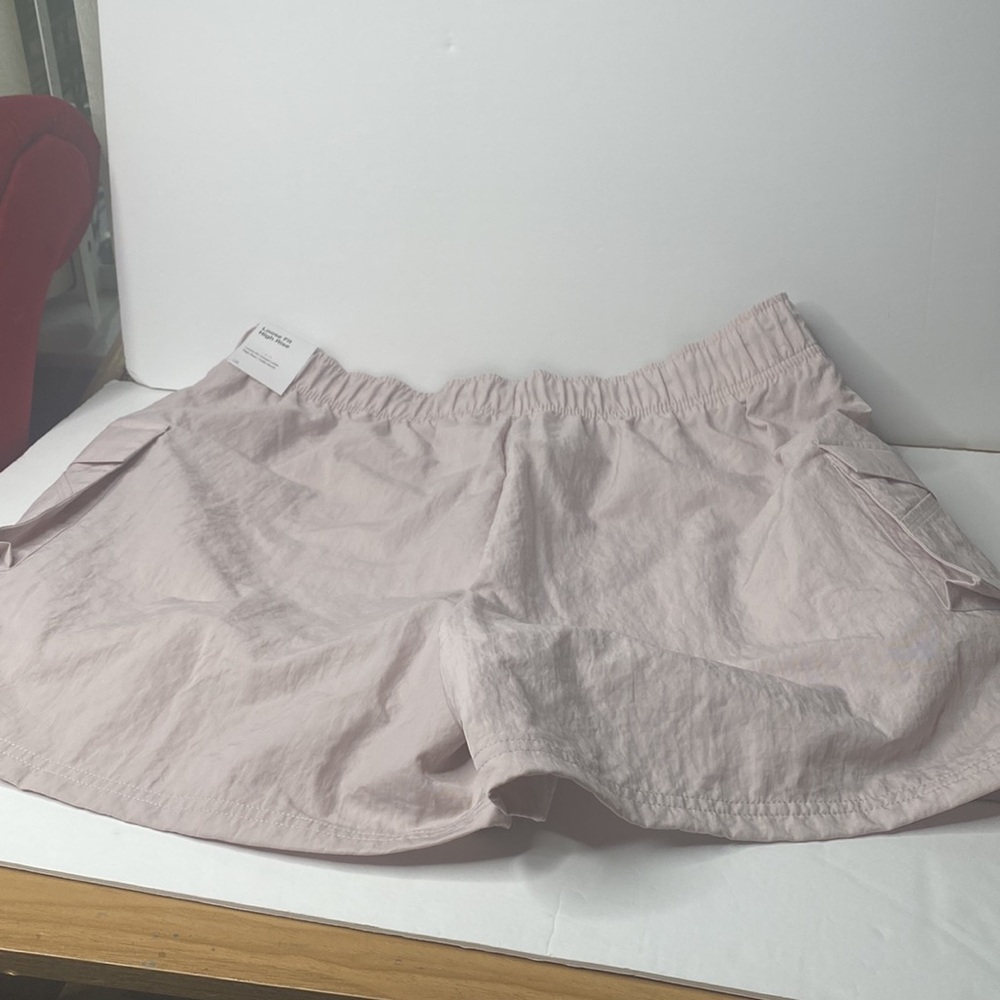 Nike Women's Cargo Drawstring Shorts - Light Mauve - Picture 8 of 12